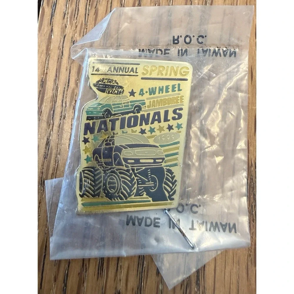 14 Annual Spring 4- Wheel JAMBOREE NATIONALS 1999‎ PIN New Sealed Rare HTF